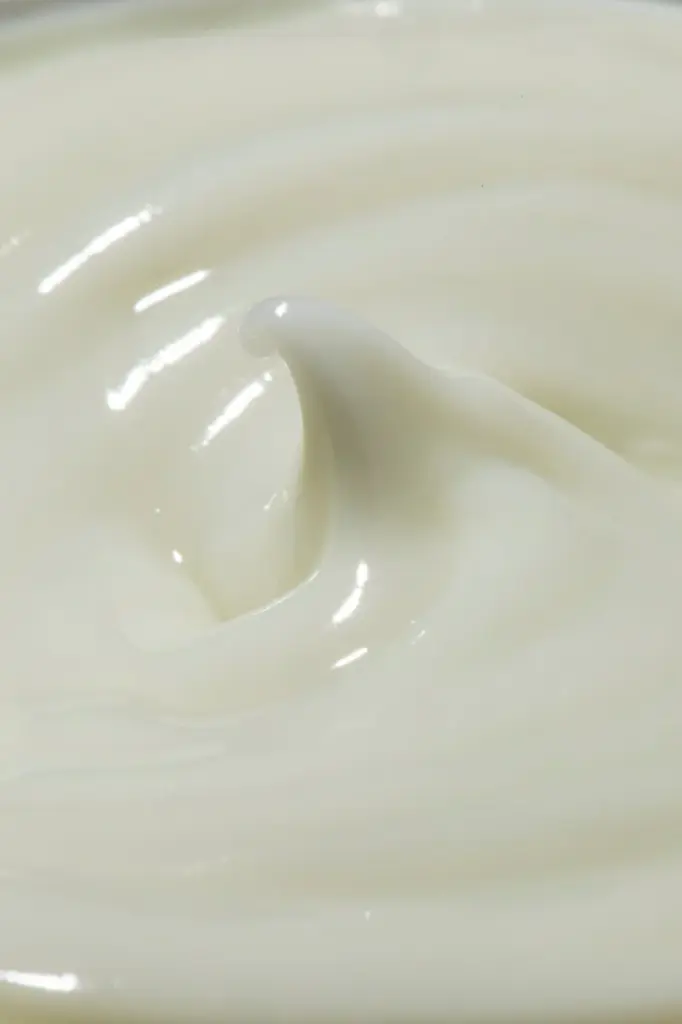 Youth Intensive Creme de la marca Is Clinical: Mostrar textura del producto